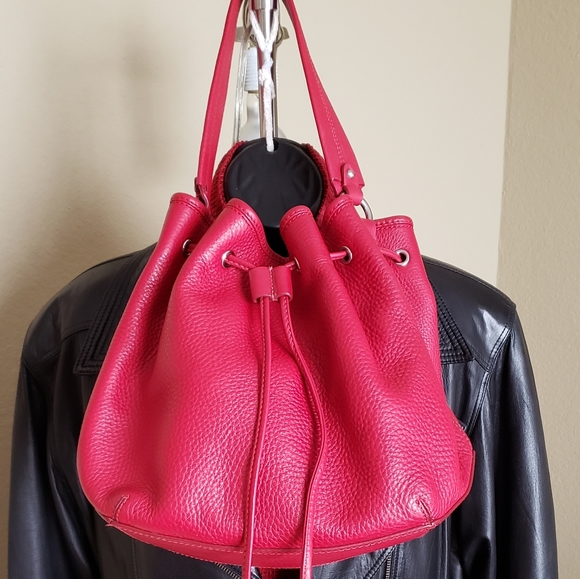 Cole Haan Handbags - EUC Cole Hahn bag